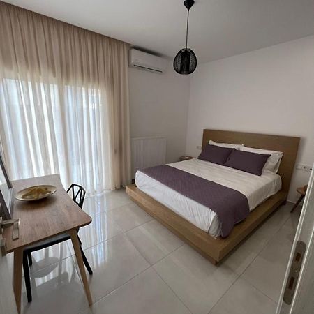 Modern Apartment Close To Airport With Gym And Bbq Heraclión Exterior foto